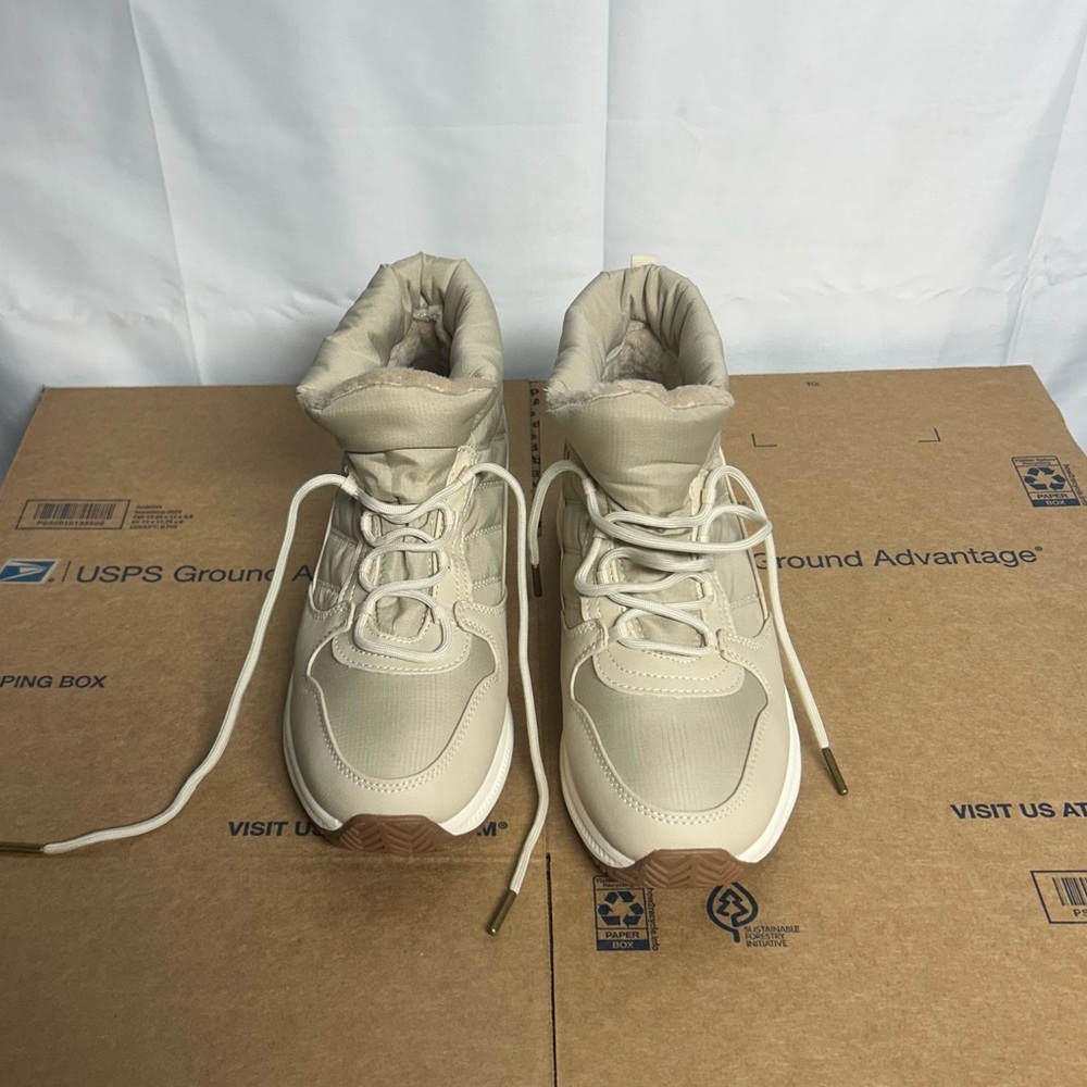 Eddie Bauer Balsana winter boots